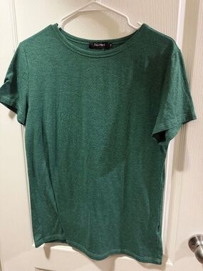 Women’s medium t-shirt